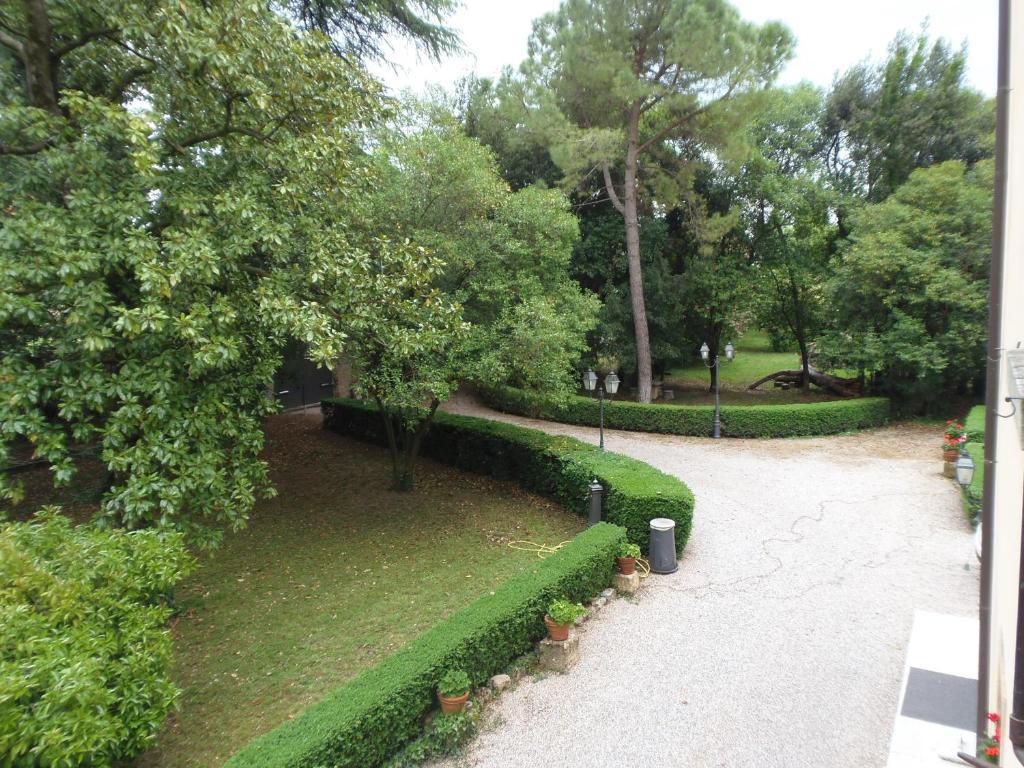 Relais Villa San Matteoサン・ピエトロ・イン・カリアーノ エクステリア 写真