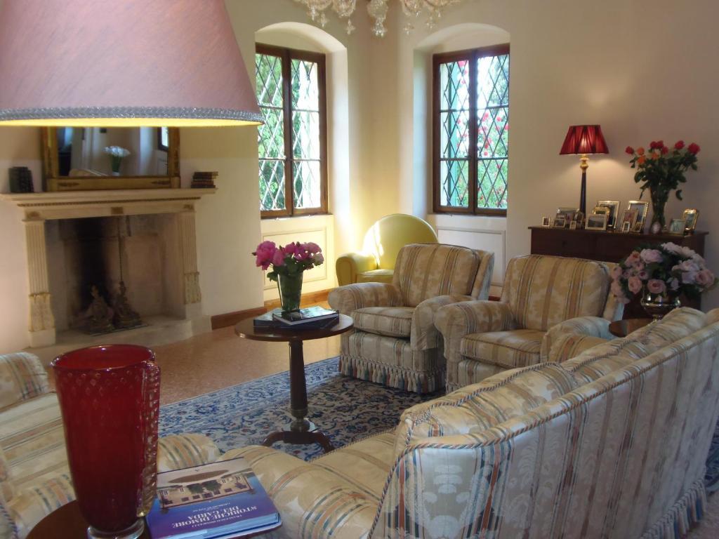 Relais Villa San Matteoサン・ピエトロ・イン・カリアーノ エクステリア 写真