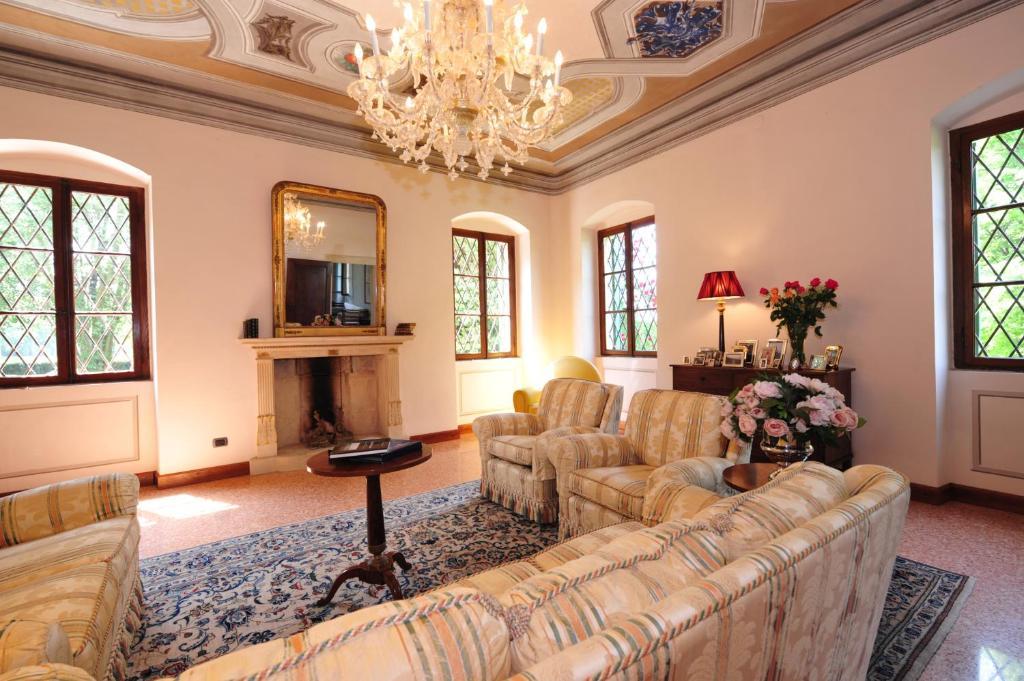 Relais Villa San Matteoサン・ピエトロ・イン・カリアーノ エクステリア 写真