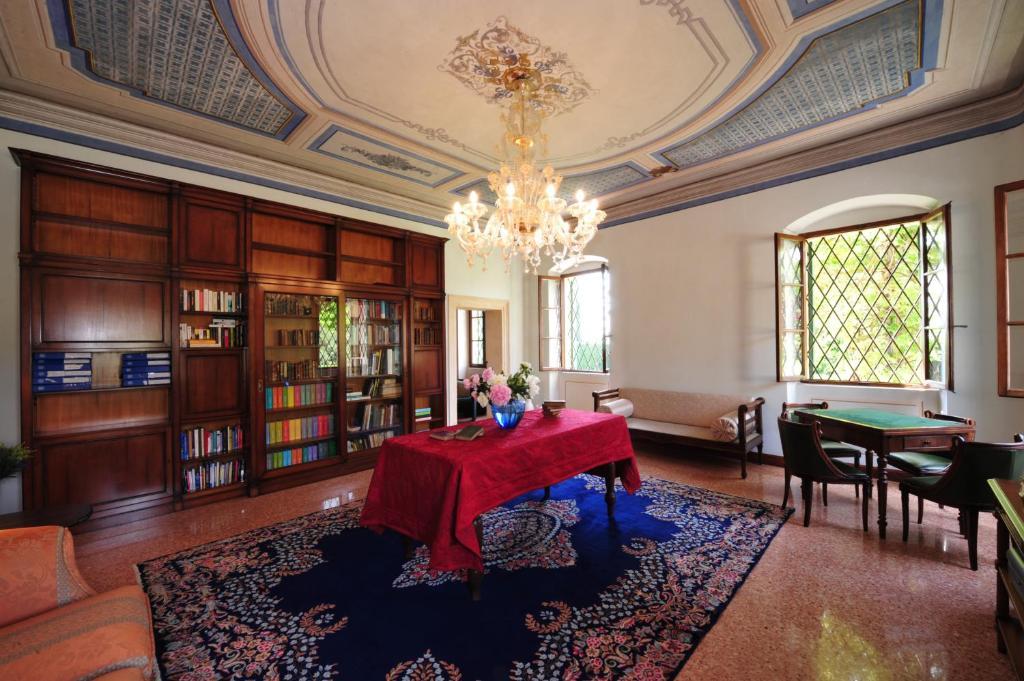 Relais Villa San Matteoサン・ピエトロ・イン・カリアーノ エクステリア 写真